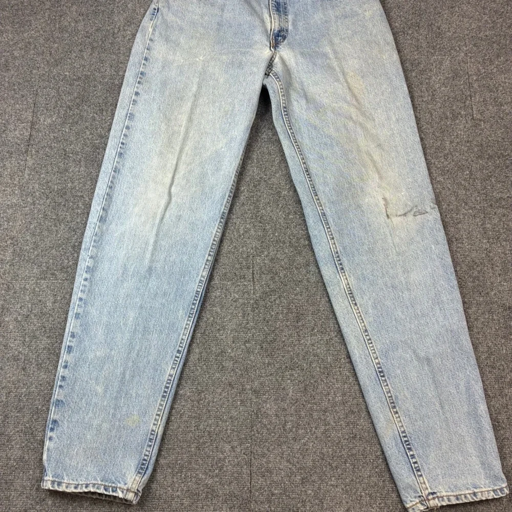 Vintage Levis 560 Loose Fit Tapered Leg Jeans Light Wash Made in USA Mens 33x36